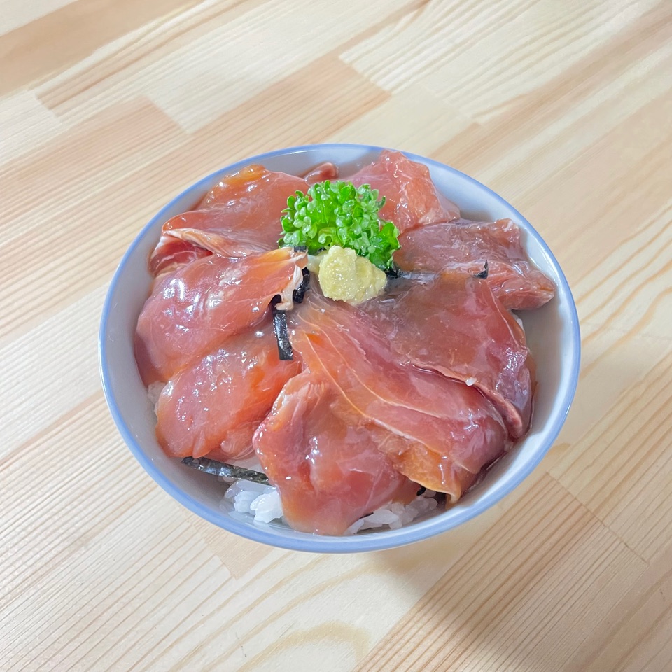 マグロ漬け丼